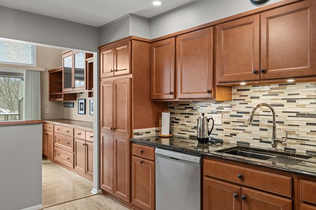 149 Birnamwood Drive, Burnsville, MN 55337