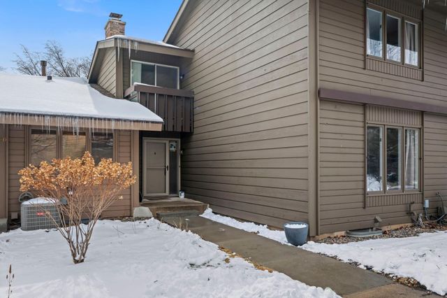 149 Birnamwood Drive, Burnsville, MN 55337