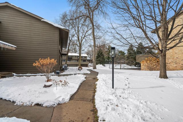 149 Birnamwood Drive, Burnsville, MN 55337