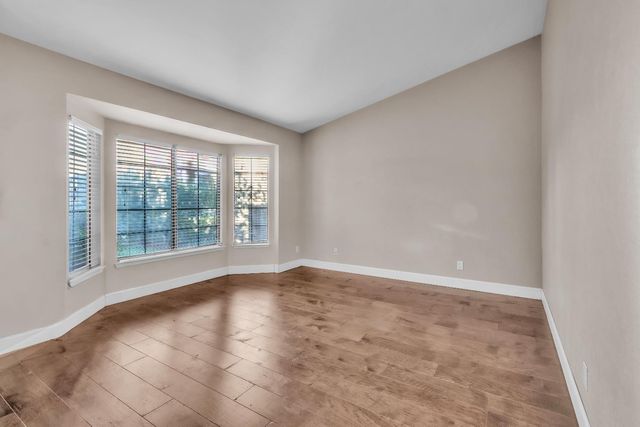 1005 Betsy Ross Dr, Roseville, CA 95747