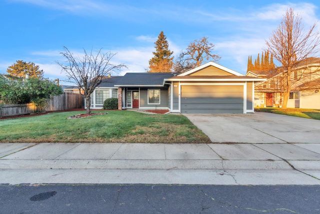 1005 Betsy Ross Dr, Roseville, CA 95747