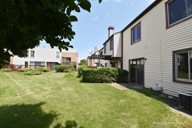 374 Juniper Tree Court 374, Hoffman Estates, IL 60169