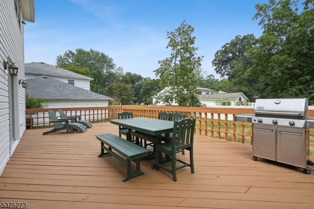 3 Troy Drive, Livingston Twp., NJ 07039