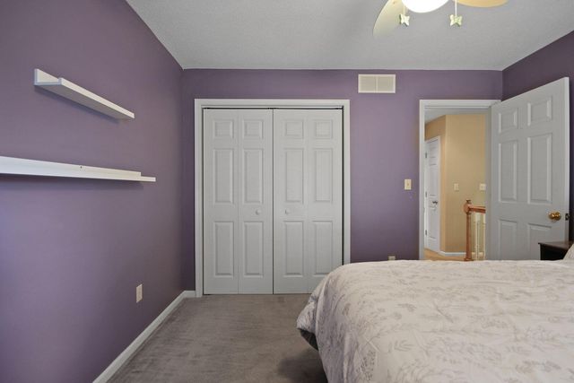 3709 WOODS EDGE RD, Columbia, MO 65203