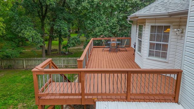 3709 WOODS EDGE RD, Columbia, MO 65203