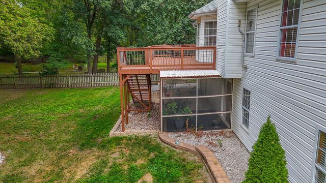 3709 WOODS EDGE RD, Columbia, MO 65203