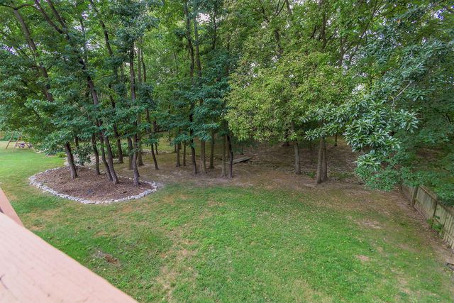 3709 WOODS EDGE RD, Columbia, MO 65203