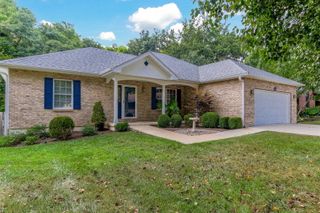 3709 WOODS EDGE RD, Columbia, MO 65203