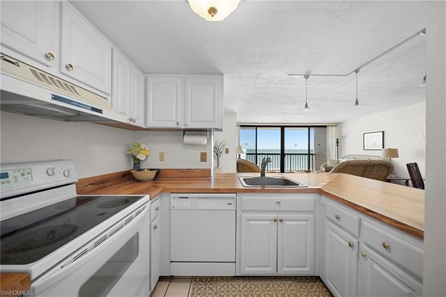 26300 Hickory BLVD # 503, Bonita Springs, FL 34134