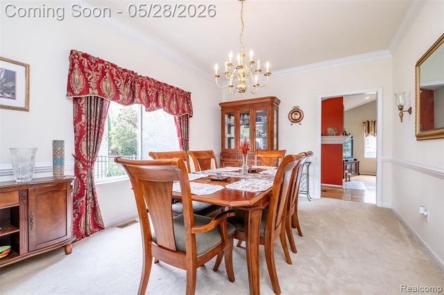 2865 Ashbury Drive, Troy, MI 48083