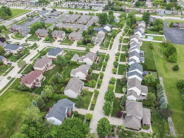 2865 Ashbury Drive, Troy, MI 48083