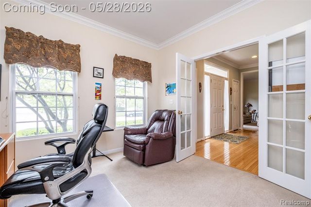 2865 Ashbury Drive, Troy, MI 48083