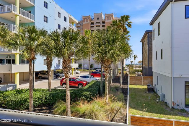 129 11TH Avenue N B, Jacksonville Beach, FL 32250