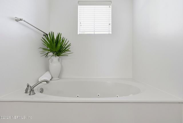 129 11TH Avenue N B, Jacksonville Beach, FL 32250