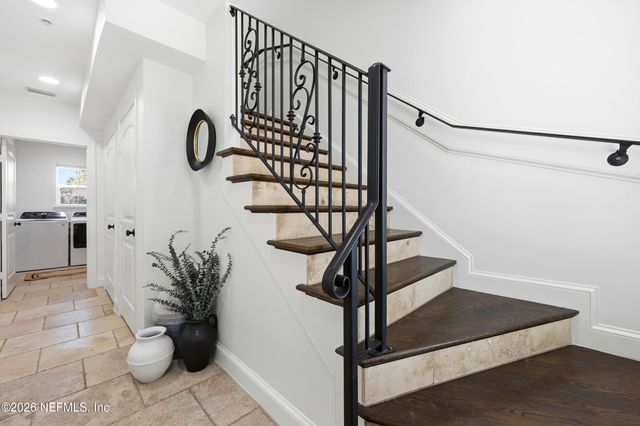 129 11TH Avenue N B, Jacksonville Beach, FL 32250