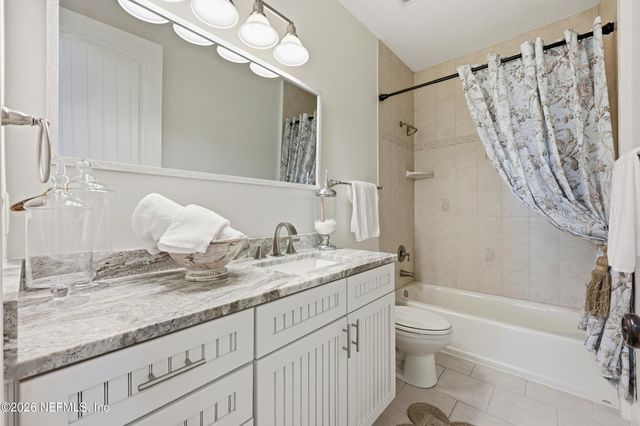 129 11TH Avenue N B, Jacksonville Beach, FL 32250