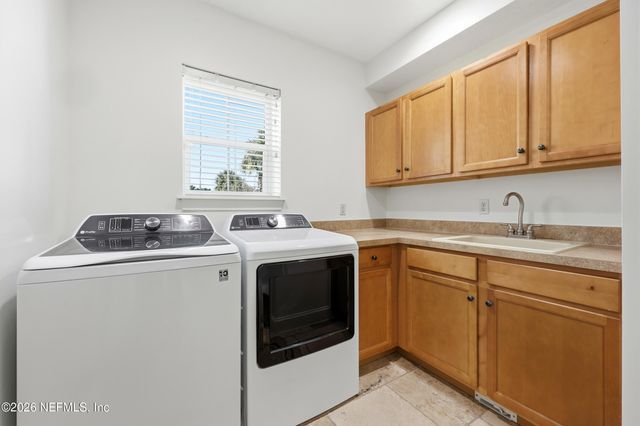 129 11TH Avenue N B, Jacksonville Beach, FL 32250