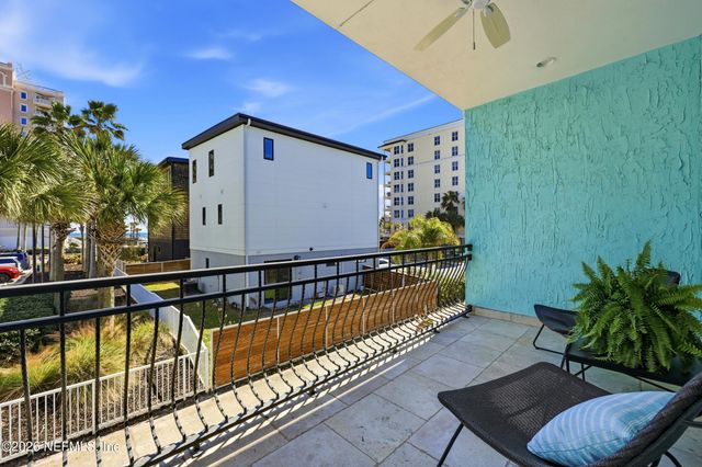 129 11TH Avenue N B, Jacksonville Beach, FL 32250