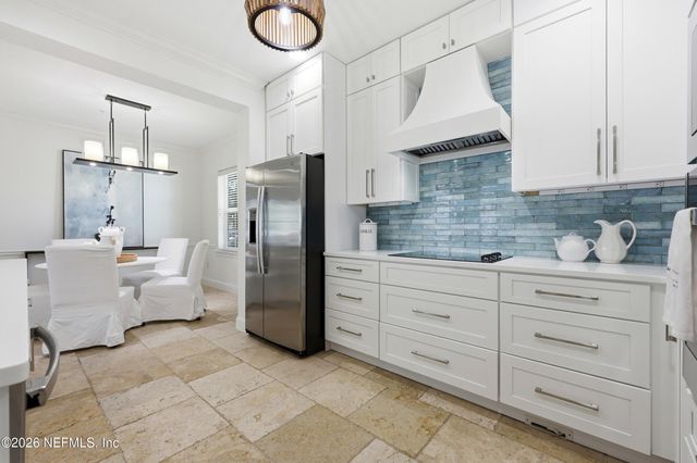 129 11TH Avenue N B, Jacksonville Beach, FL 32250