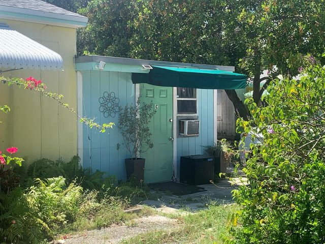 400 W Perry Street A,b,c,d, Lantana, FL 33462