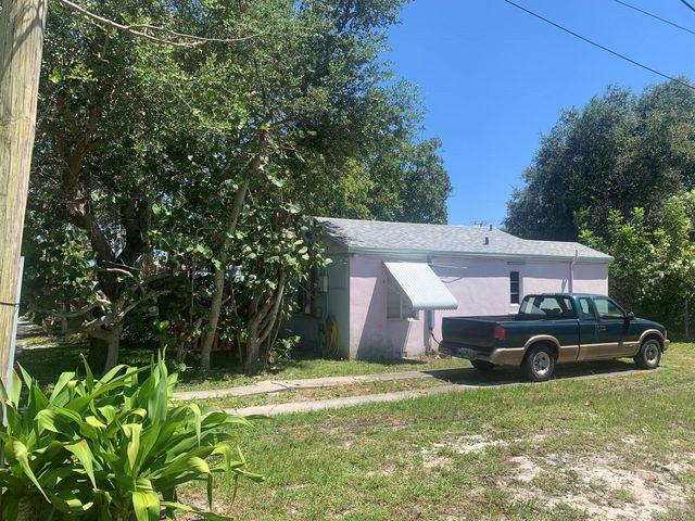 400 W Perry Street A,b,c,d, Lantana, FL 33462