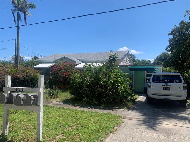 400 W Perry Street A,b,c,d, Lantana, FL 33462