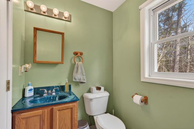 14 Madison Circle, Hillsborough, NH 03244