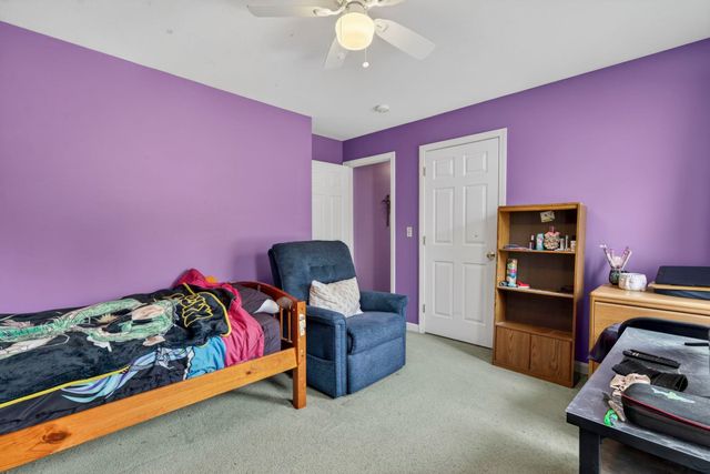 14 Madison Circle, Hillsborough, NH 03244