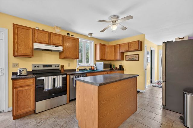 14 Madison Circle, Hillsborough, NH 03244