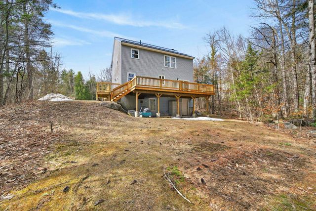 14 Madison Circle, Hillsborough, NH 03244