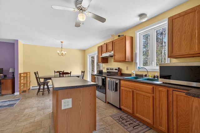 14 Madison Circle, Hillsborough, NH 03244