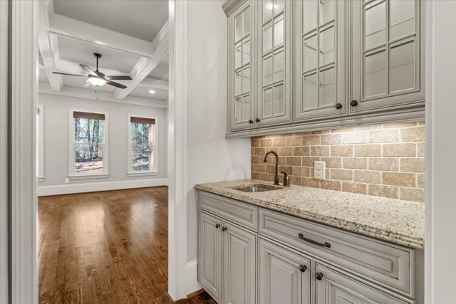 297 GREYHAVEN LN, Marietta, GA 30068