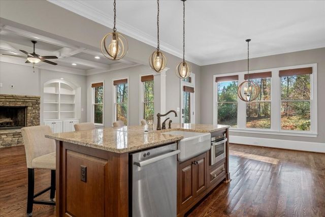 297 GREYHAVEN LN, Marietta, GA 30068