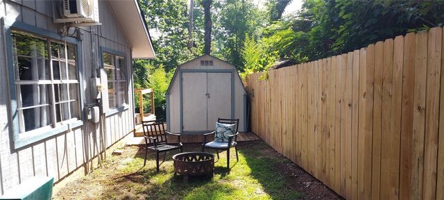 143 Sharon Lane, Livingston, TX 77351