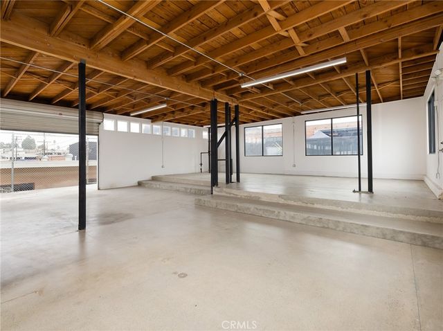 805 E El Segundo Boulevard, El Segundo, CA 90245