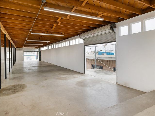 805 E El Segundo Boulevard, El Segundo, CA 90245