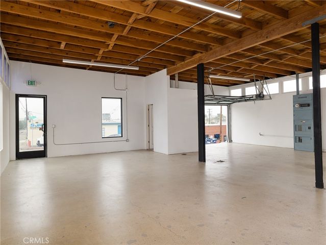 805 E El Segundo Boulevard, El Segundo, CA 90245