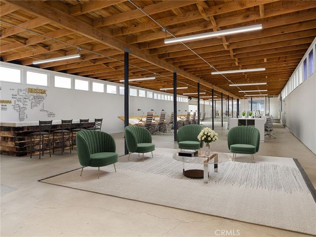 805 E El Segundo Boulevard, El Segundo, CA 90245