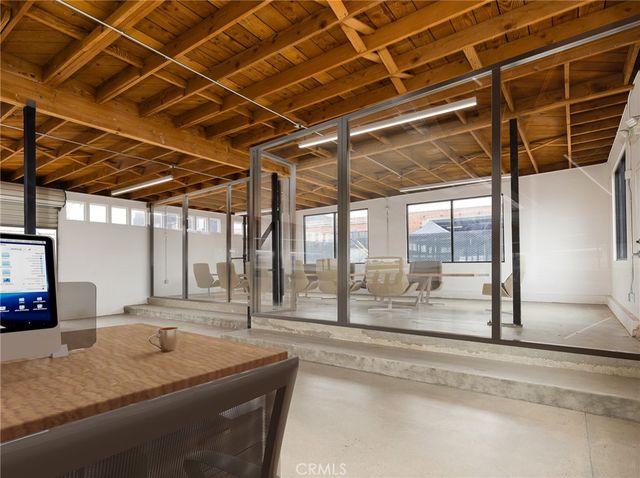 805 E El Segundo Boulevard, El Segundo, CA 90245