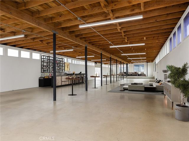 805 E El Segundo Boulevard, El Segundo, CA 90245