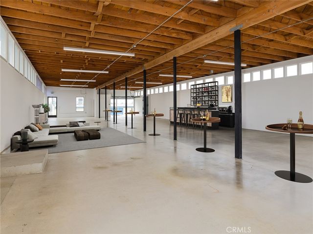 805 E El Segundo Boulevard, El Segundo, CA 90245