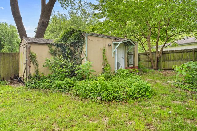 3012 W Countryside Drive, Springfield, MO 65807