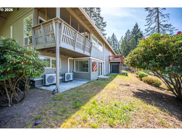 2441 W LYNNWOOD Dr, Longview, WA 98632