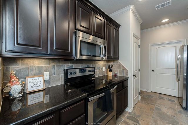 1408 Crescent Ridge Drive, College Station, TX 77845
