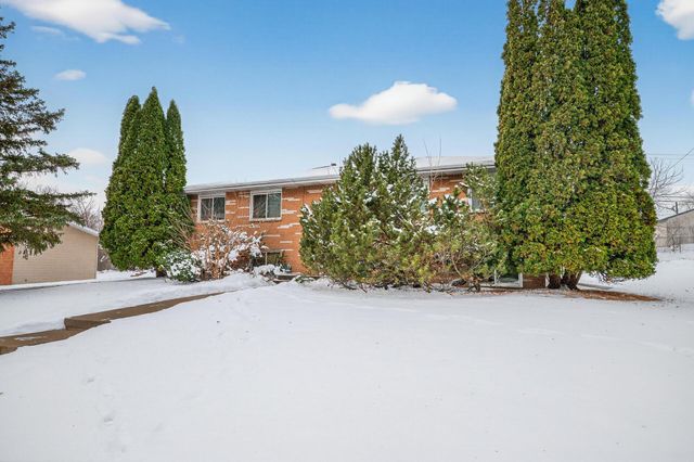 2717 Virginia Avenue N, New Hope, MN 55427