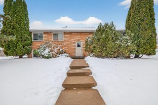 2717 Virginia Avenue N, New Hope, MN 55427