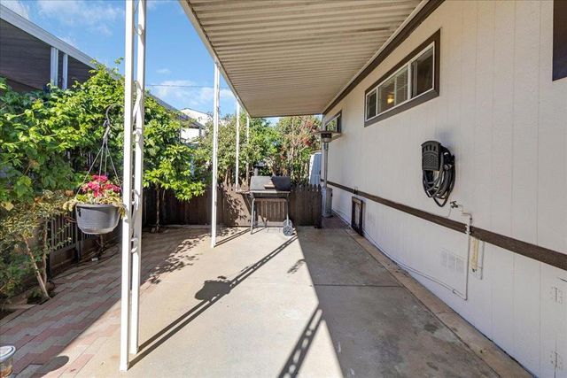 20 Russell Road, Salinas, CA 93906