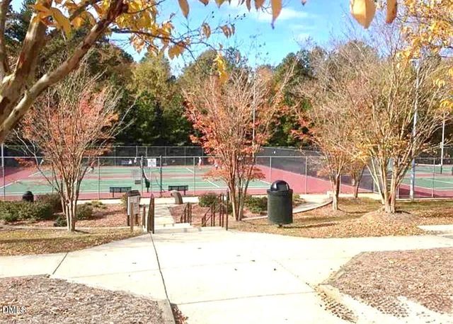 725 Edgewater Ridge Court, Apex, NC 27523