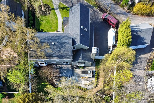 21 Midland Street, Cold Spring Harbor, NY 11724