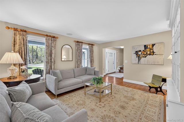 21 Midland Street, Cold Spring Harbor, NY 11724
